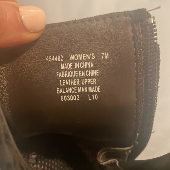 Rockport suede boots. - Picture 4 of 7